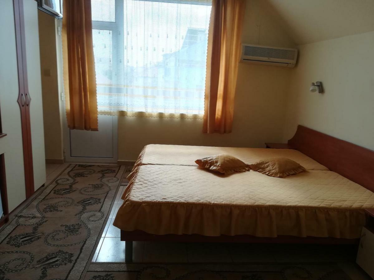 Guest House Georgieva Ravda Ngoại thất bức ảnh