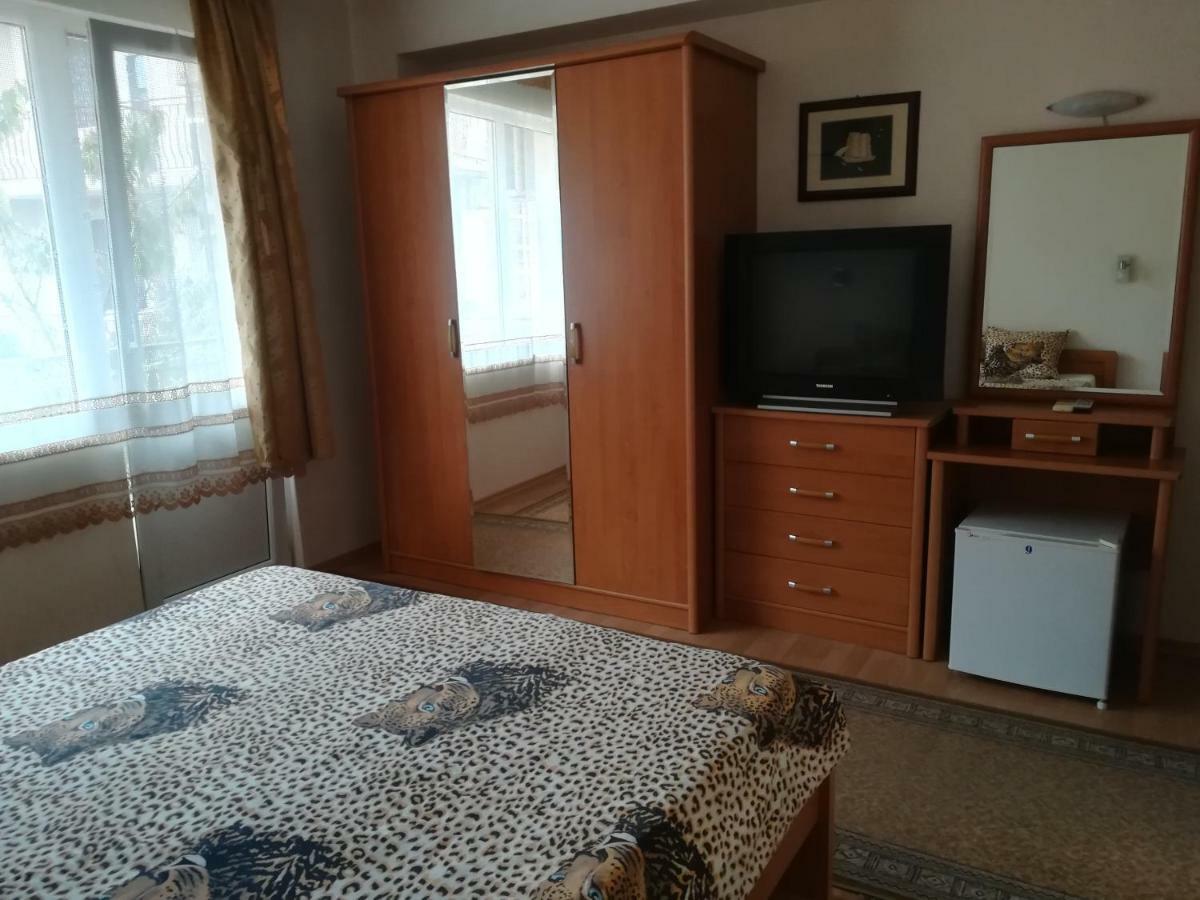 Guest House Georgieva Ravda Ngoại thất bức ảnh